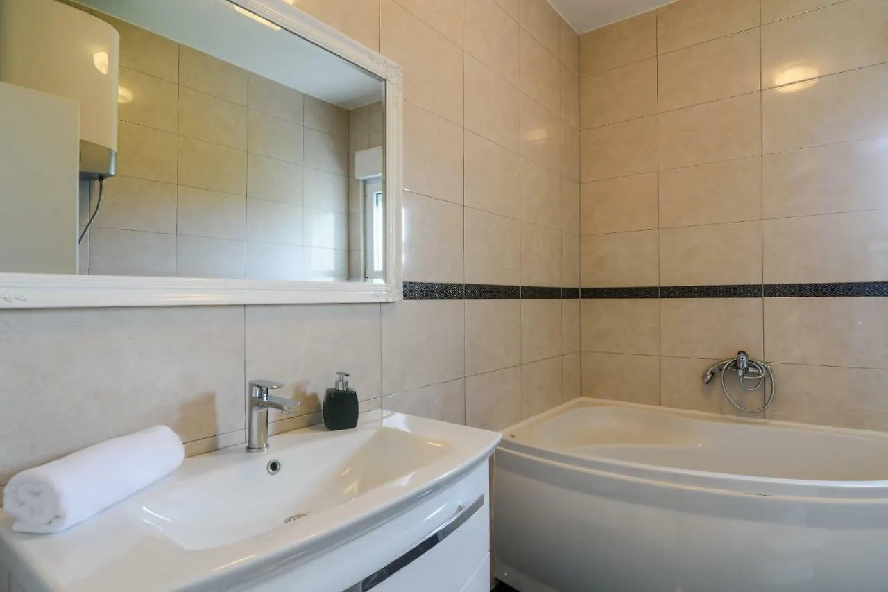 Villa Apartment Aa 2 Trogir