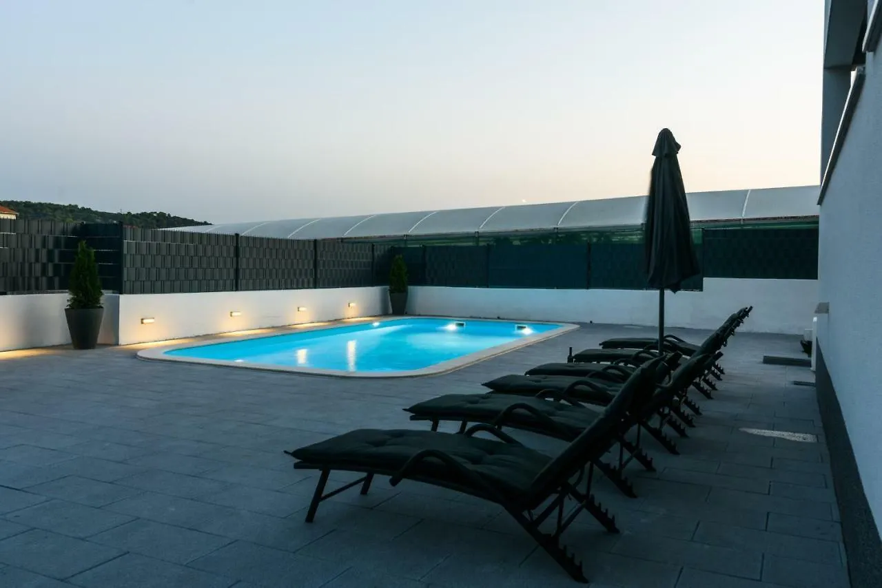Villa Apartment Aa 2 Trogir