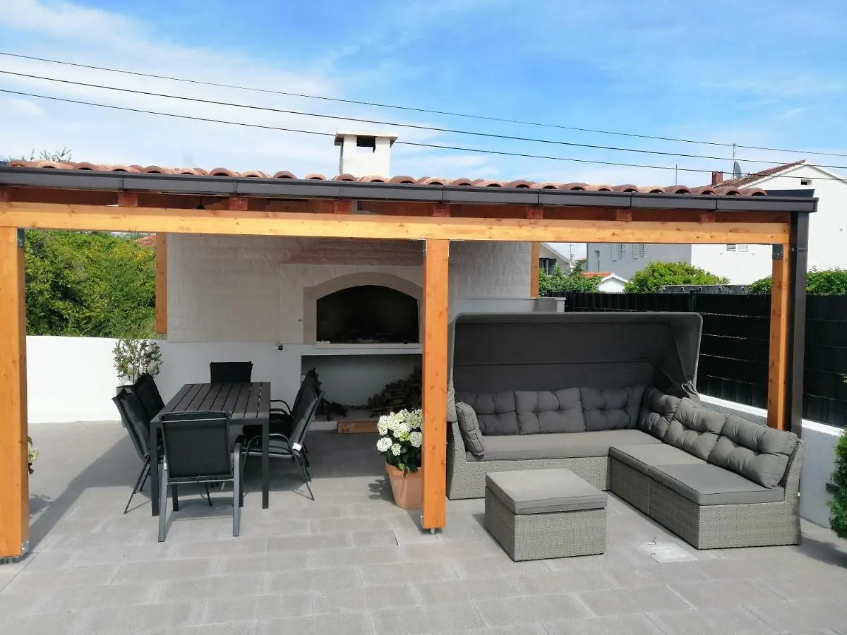 Villa Apartment Aa 2 Trogir