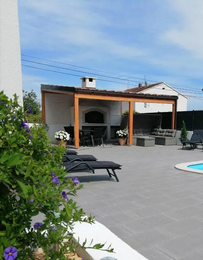 Villa Apartment Aa 2 Trogir